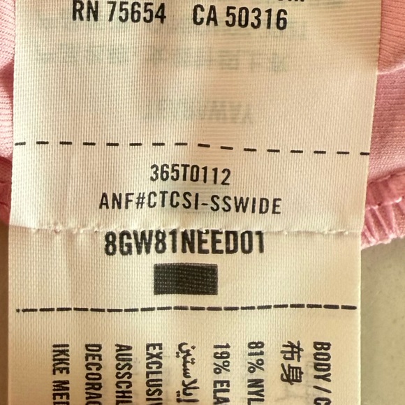 Hollister Social Tourist Sports Crop Top - Pink - Size Small - Picture 5 of 6